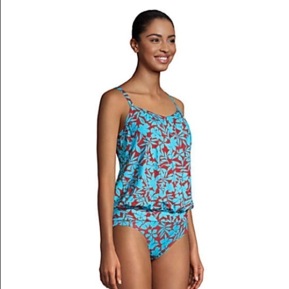 Lands End /Woman’s/ 10/ NWOT/ Blouson Tummy Hiding Tankini Top/ Adjustable Strap